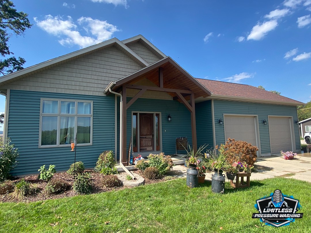 House Washing in Brodhead, WI (3)