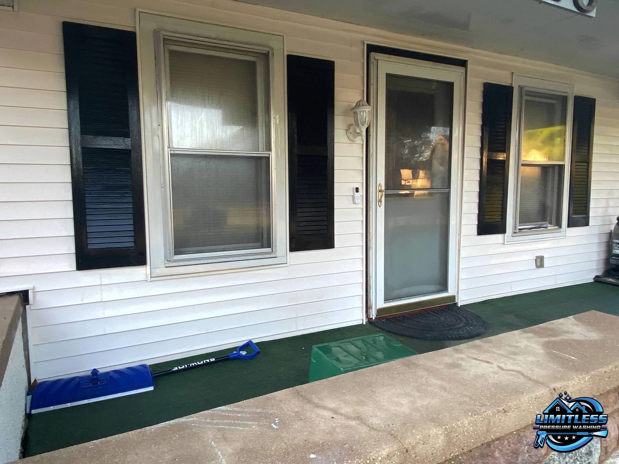 House Washing in Evansville, WI 9